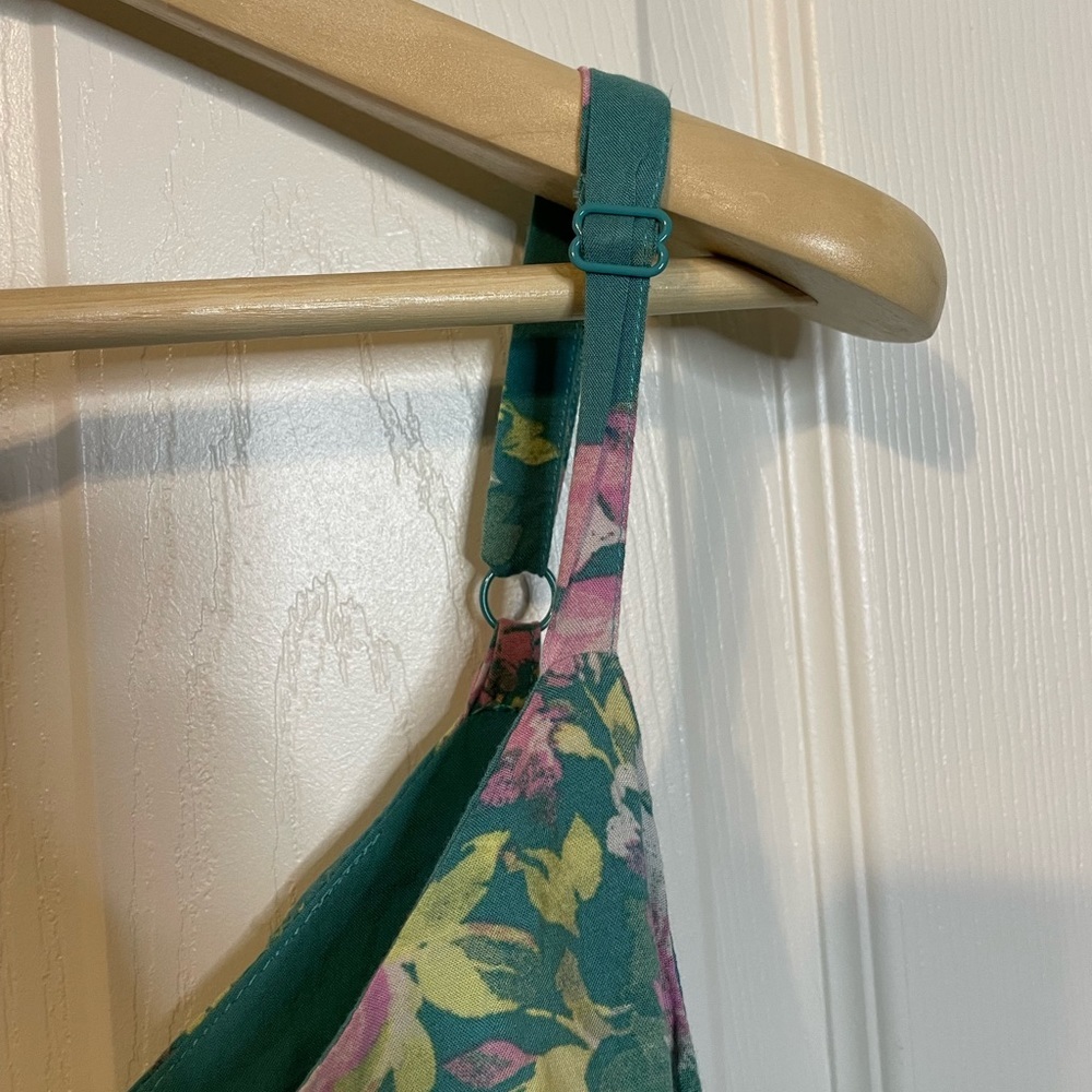 Torrid flowy teal spaghetti strap tank w/ floral pattern plus sz 5X - Picture 5 of 11